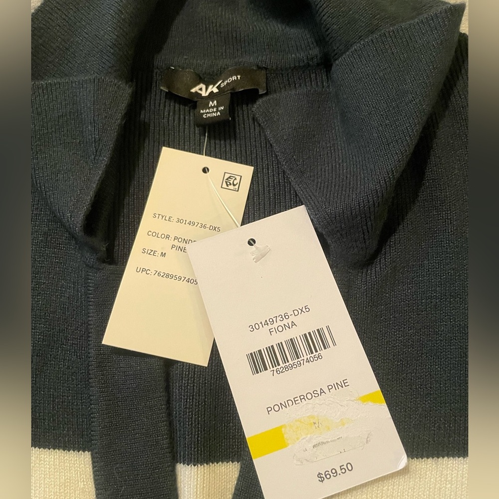 AK Sport size M dark green sweater with collar - Picture 5 of 6